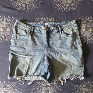 Womens Relaxed Ava & Viv Shorts